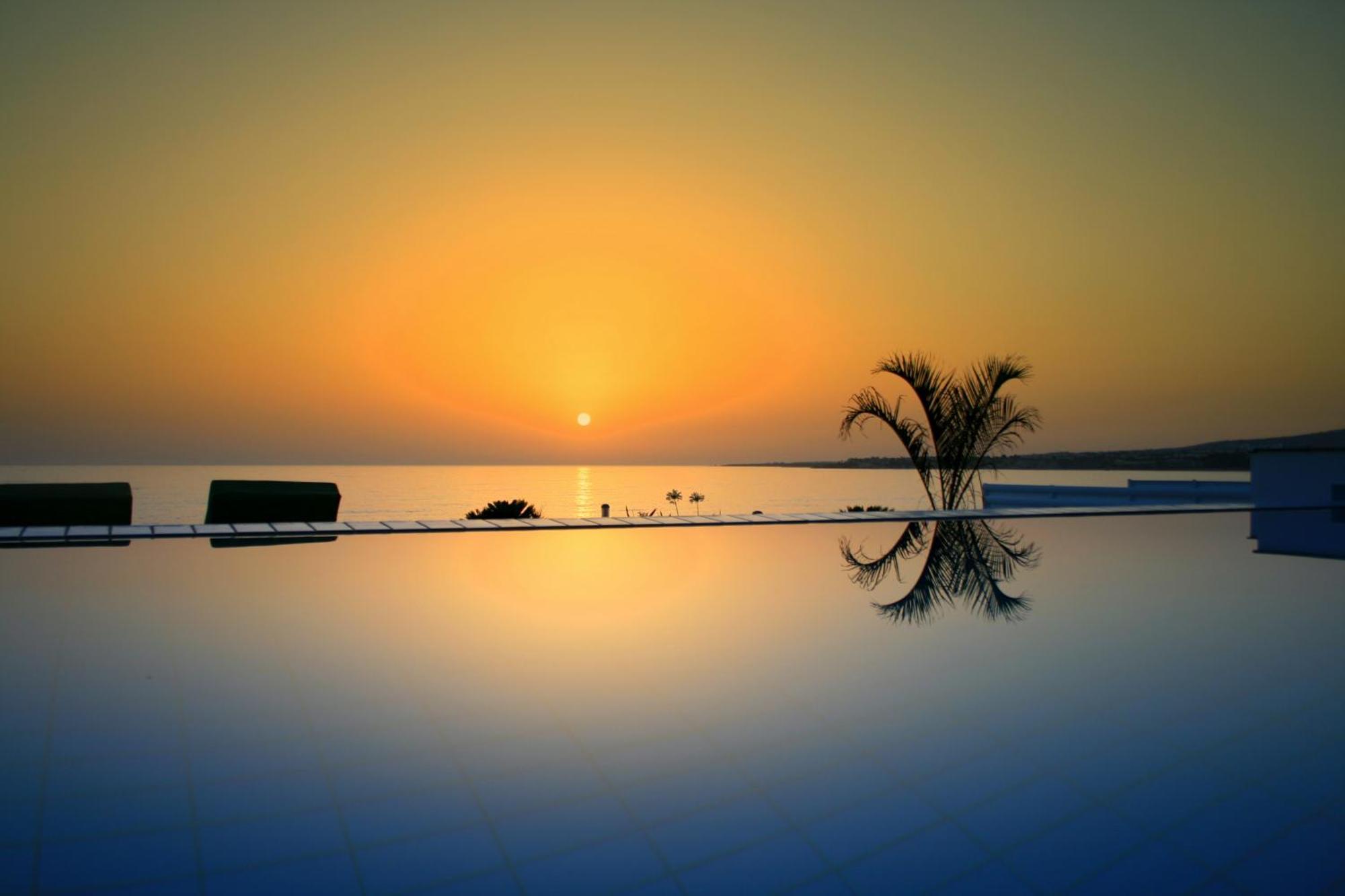 Blue Coral Beach Villas Three Exclusive Villas - Poseidon - Nautilus - Oceanos - And - Baby Coral Bungalow Coral Bay Bagian luar foto
